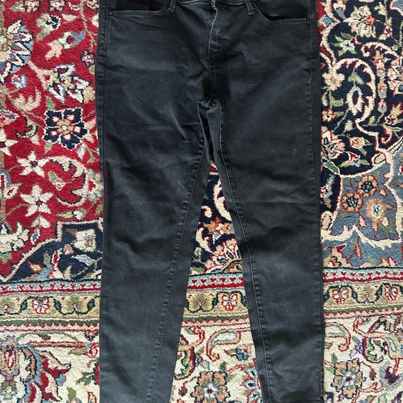 Skinny jeans! - Picture 2 of 6